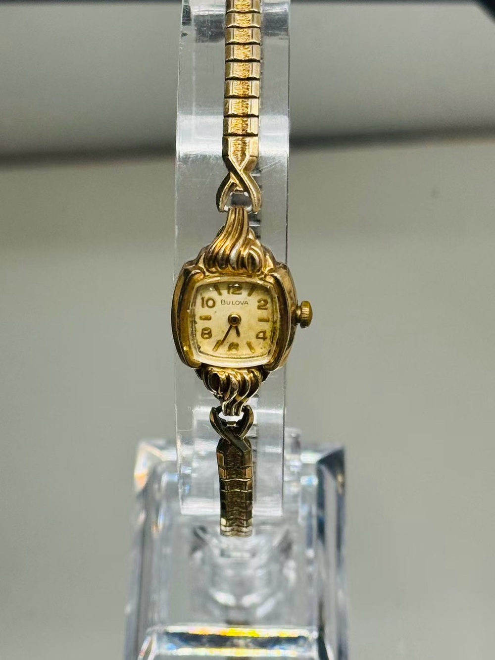 Vintage Bulova 10k R.G.P Ladies Manual Wind Watch Stretch Band 16mm Runs